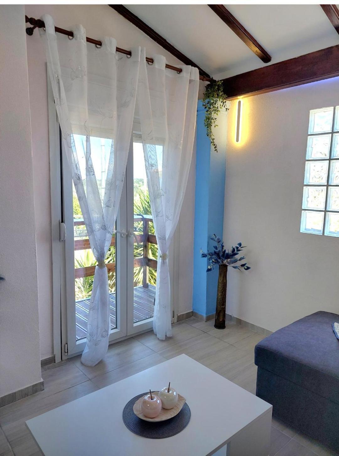 Thanos Guesthouse Corfu Agioi Deka  ภายนอก รูปภาพ