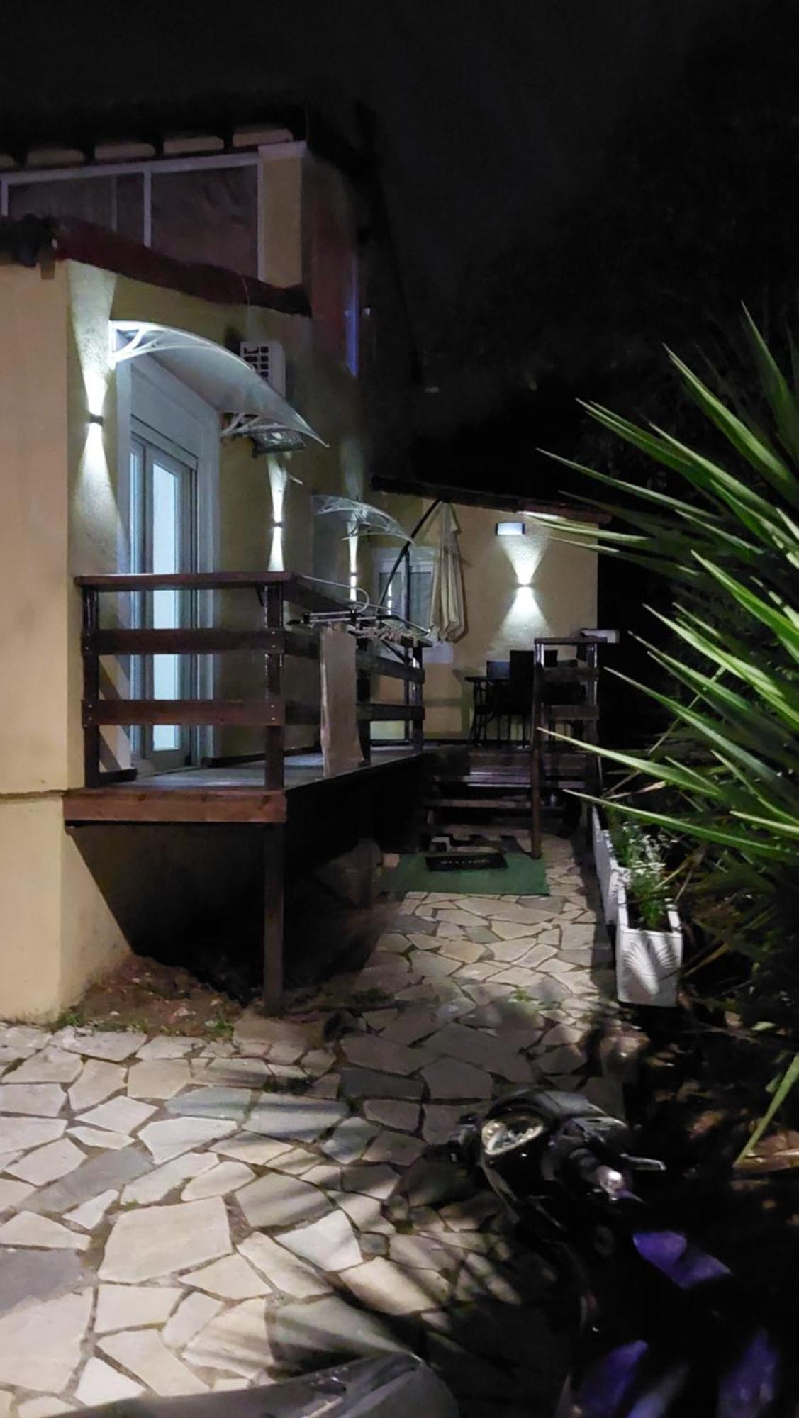 Thanos Guesthouse Corfu Agioi Deka  ภายนอก รูปภาพ